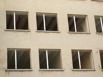 Das Foto zeigt ein kleines Stck der ehemaligen Kaserne in Prora. (Landseite) - Foto: Andreas Sehn