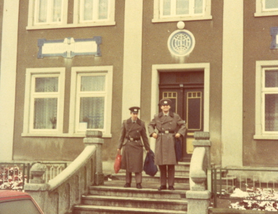 Blick in den Treppenschacht - mancher mag �berlegt haben, ob das nicht ein Ausweg aus der Misere sein k�nnte.
