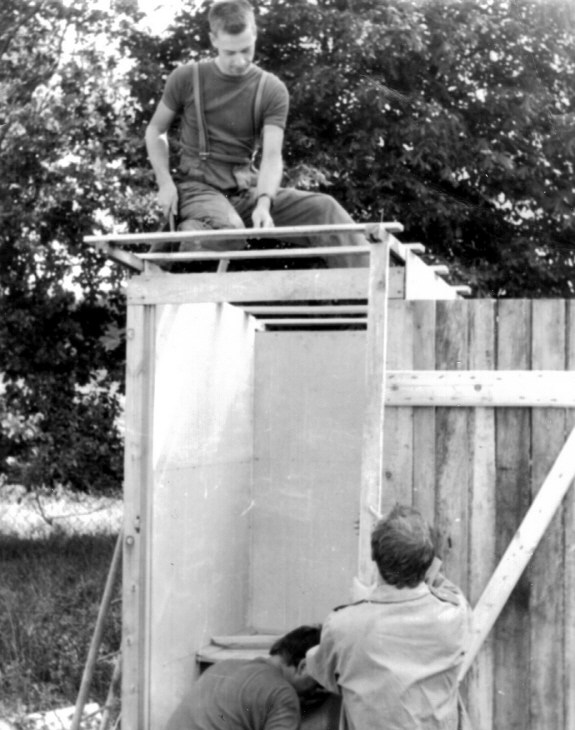 Baustelle Plattenwerk Bergen 1989 Toilettenbau