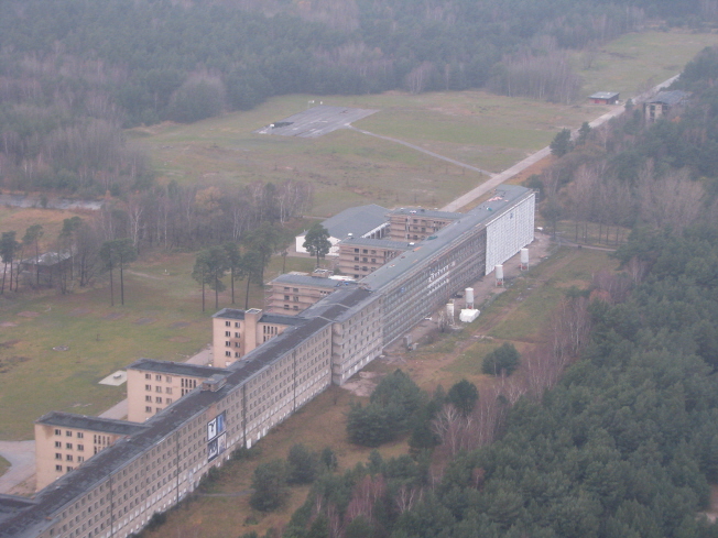 Prora Block V - die im Bau befindliche Jugendherberge