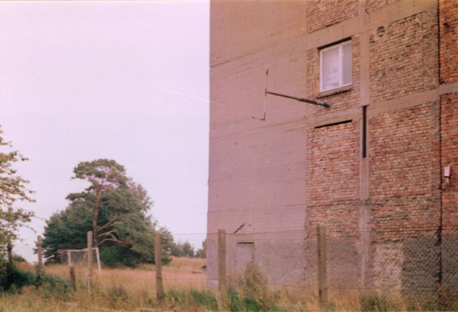 Fenster zum Traditionskabinet von aussen 